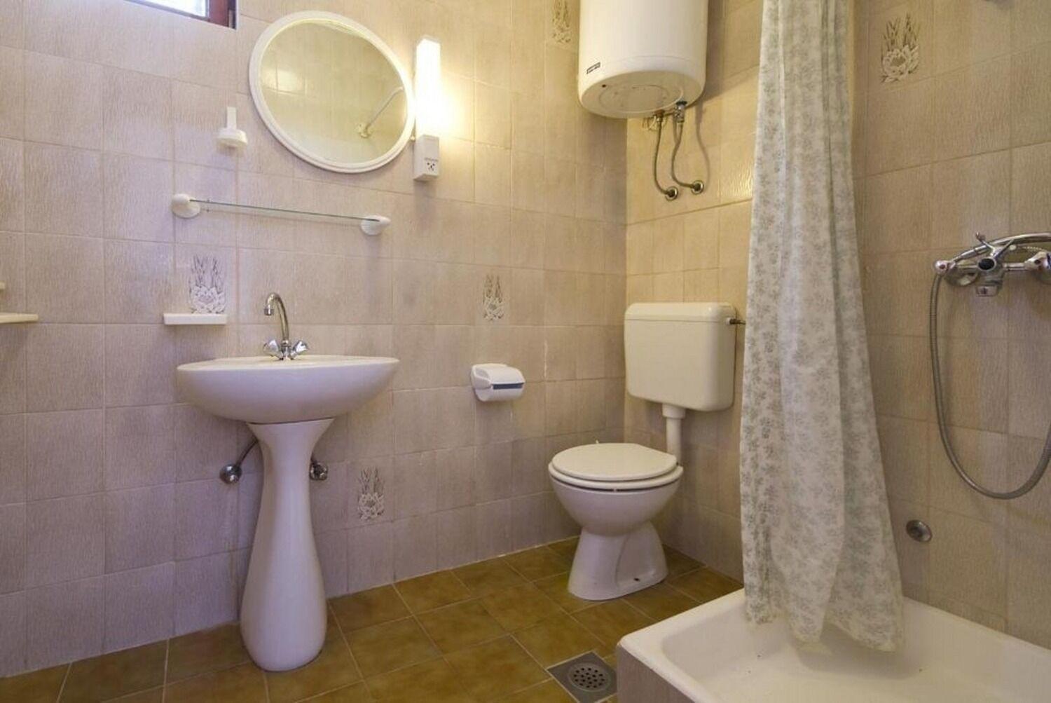 Apartments Ljilja Nin Luaran gambar